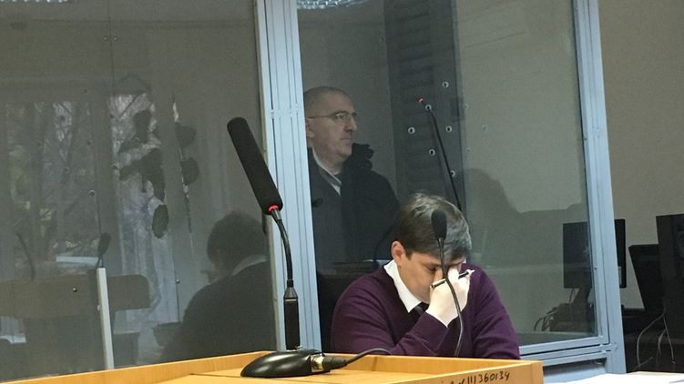 Чеченский стрелок, который представлялся Осмаеву и Окуевой французским журналистом, заявил о финансовой подоплеке покушений на жизнь ветеранов АТО, источник фото: 