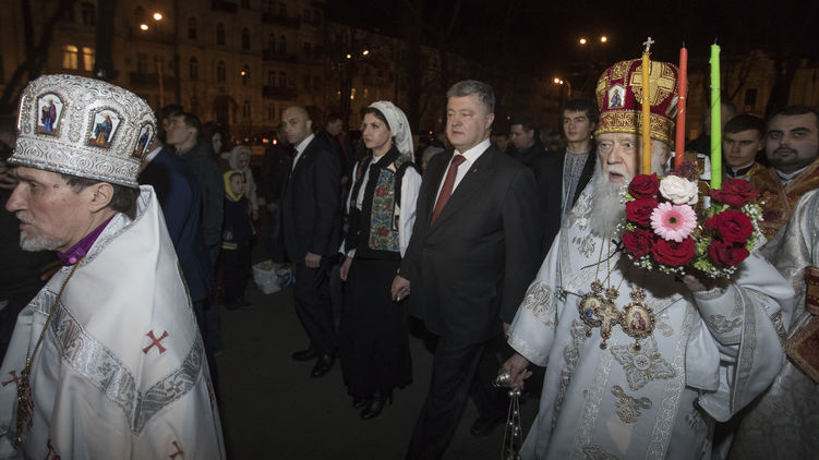 Президент Петр Порошенко взял на себя роль поводыря для украинского православия, фото: president.gov.ua