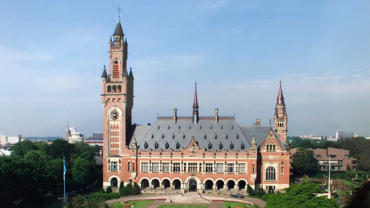 Функции секретариата суда выполнил Постоянный арбитражный суд - международная организация, расположенная в городе Гаага (Нидерланды) во Дворце Мира, фото: wikipedia.org