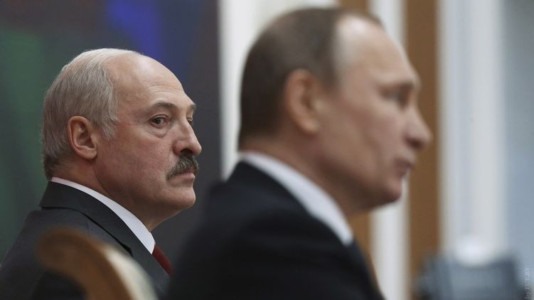 Лукашенко торгуется с Кремлем за нефть, готовится к выборам и заявляет об атаке РФ на суверенитет. Фото: tut.by