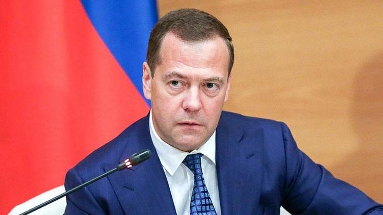 Дмитрий Медведев расширил список физических и юридических лиц из Украины, в отношении которых начнут применяться российские санкции