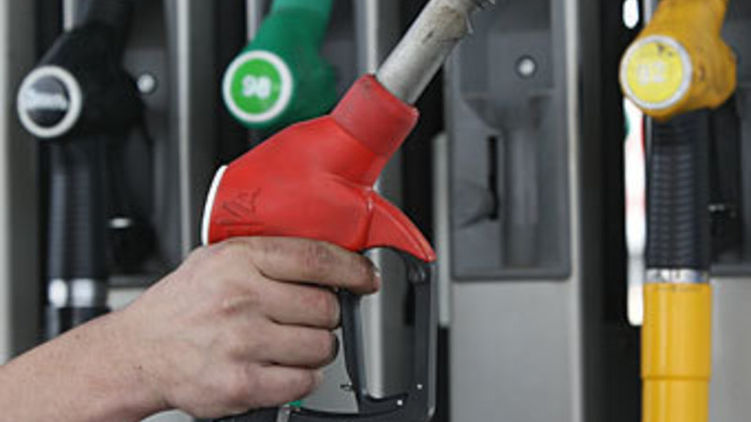 В Украине бензин и автогаз снова пошли в рост, фото: autoclub-cerato.ru
