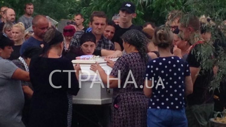 Дашу Лукьяненко хоронят в Ивановке 21 июня