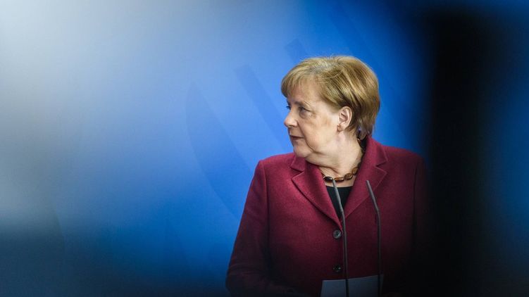 Ангеле Меркель вновь стало плохо 27 июня