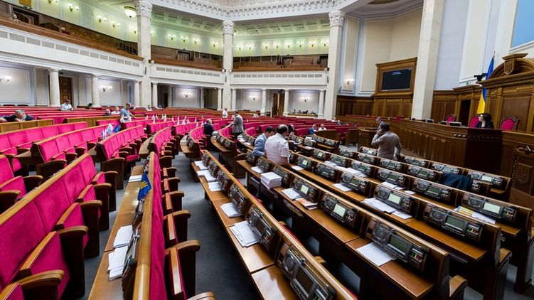 Даже партии, которым не достанутся места в парламенте, будут претендовать на госфинансирование, фото: Александр Сенько, facebook.com/Olexandr2013