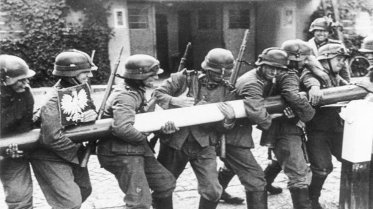 Германия ликвидировала Польшу за пять дней, архивное фото