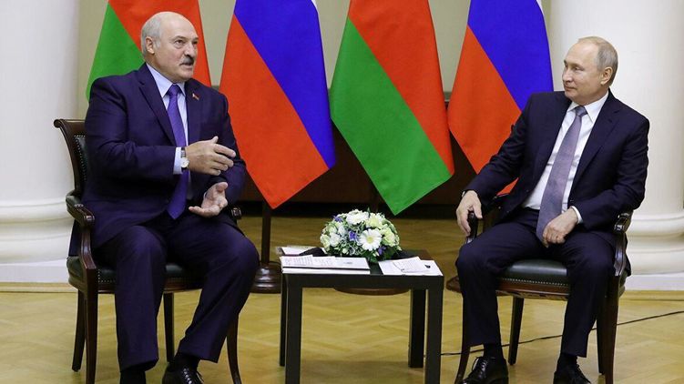 Александр Лукашенко и Владимир Путин. Фото РИА Новости