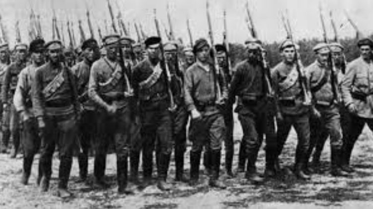 Бойцы Красной армии на марше, фото: Звезда