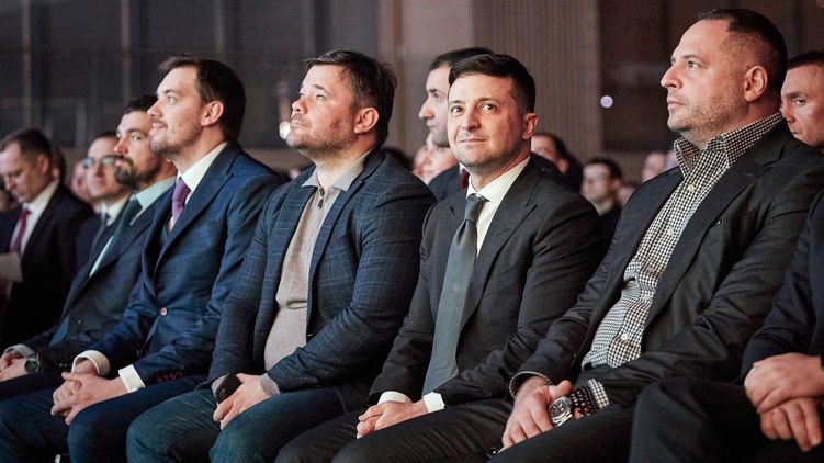 Андрей Ермак (крайний справа) возглавил Офис президента вместо Андрея Богдана. Фото: Цензор.нет