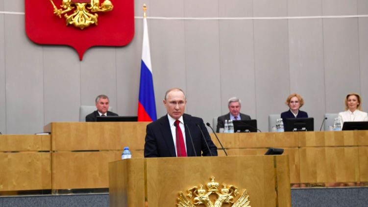 Владимир Путин на пленарном заседании Госдумы 10 марта. Фото с сайта Кремля