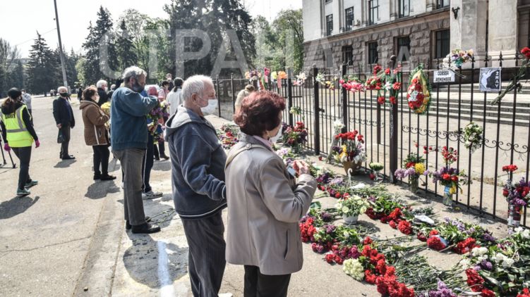 Онлайн-хроника годовщины трагедии в Доме профсоюзов. Фото 