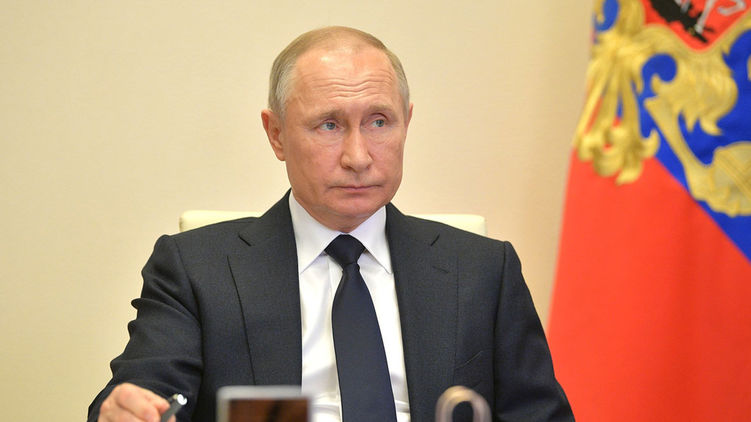 Владимир Путин в Ново-Огарево. Фото с сайта Кремля