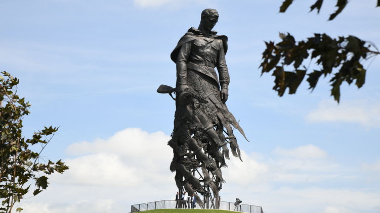 Памятник героям Ржева в Тверской области открыли 30 июня 2020 года