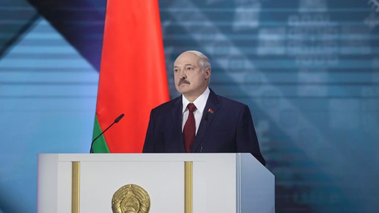 Лукашенко обратился к посланием к парламенту Беларуси перед судьбоносными выборами. Фото пресс-службы президента