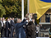 Как менялись акценты Порошенко в речах о национальном флаге