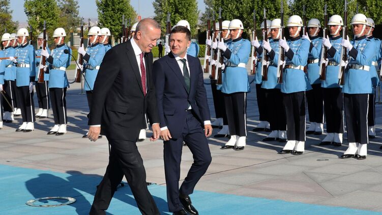 Эрдоган во время встречи с Зеленским декларирует поддержку территориальной целостности Украины и осуждает российскую аннексию Крыма. Фото: Офис президента Украины