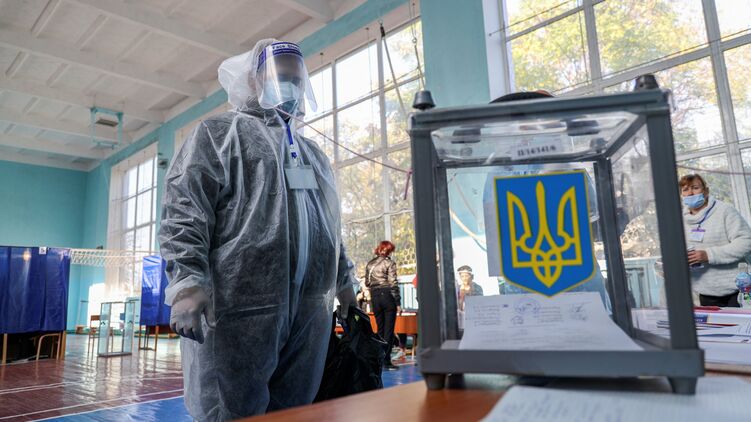 На втором туре местных выборов была самая низкая явка за всю историю Украины. Фото: 112.ua