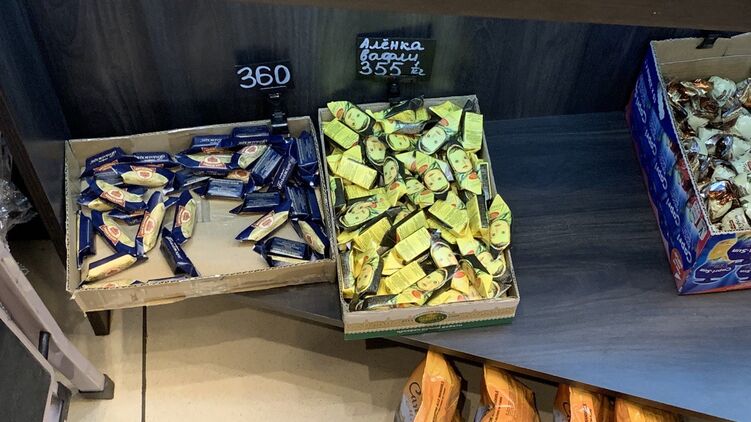 Российские конфеты в Украине продаются во многих магазинах. Фото: 