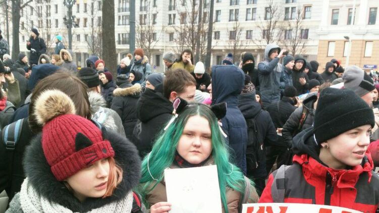 Сторонники Навального на его предыдущем митинге. Фото: Журправда