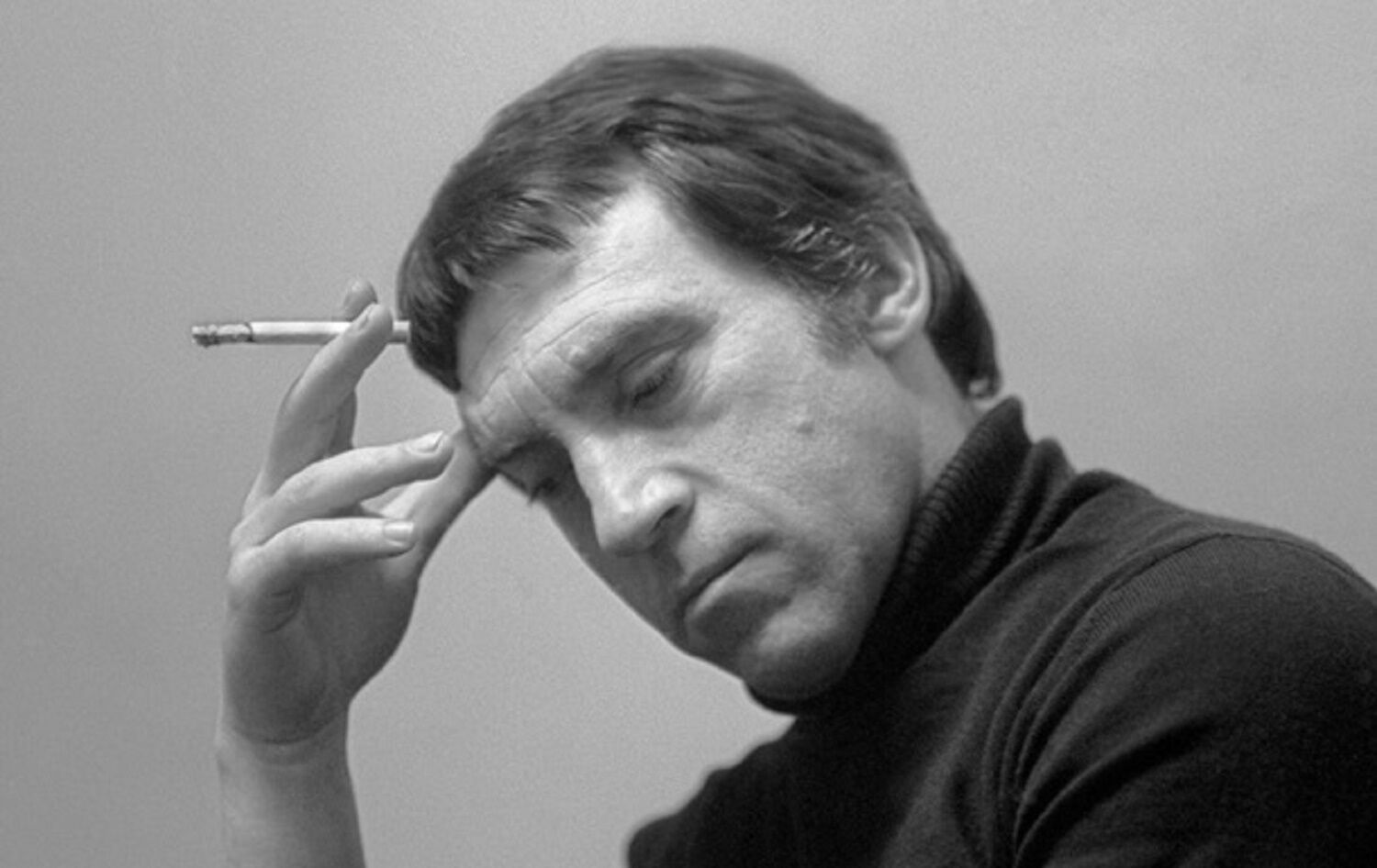 41-летний Владимир Высоцкий. Фото 1979 года, vsvysotsky.ru
