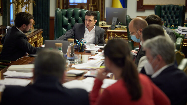 Президент Владимир Зеленский уверен в правильности санкций против телеканалов, фото:president.gov.ua