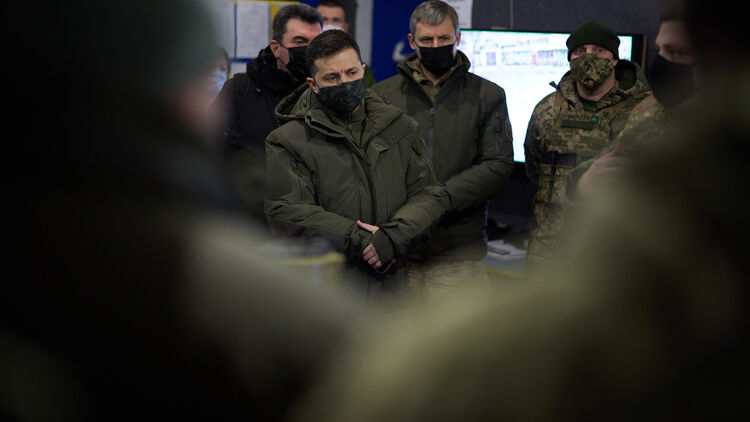 Владимир Зеленский во время поездки в Донецкую область. Фото Офиса президента
