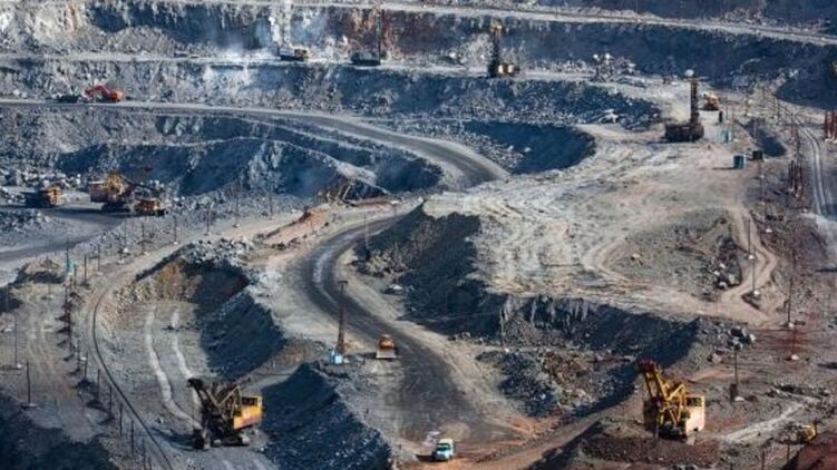 Мировые цены на железную руду бьют рекорды, а в Украине заговорили о смене собственников крупнейших месторождений