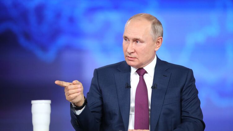 Путин во время Прямой линии 30 июля 2021 года. Фото сайта Кремля