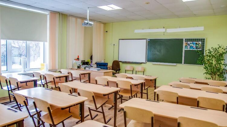 Украинские учителя саботируют приказ об обязательной вакцинации