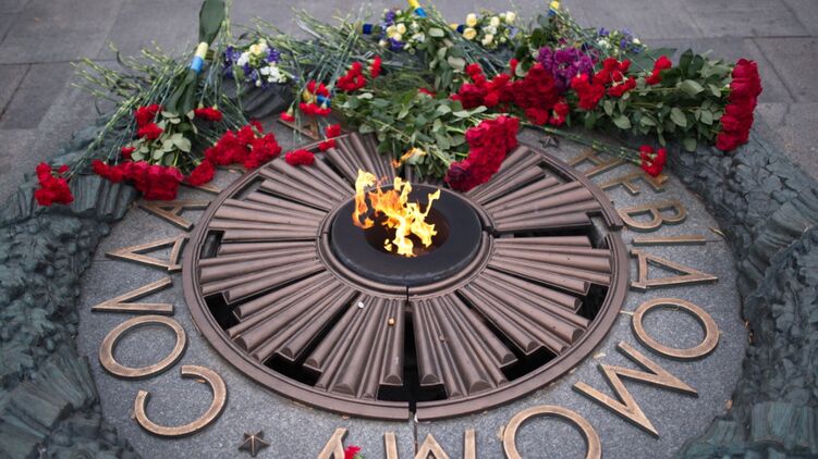 Могила Неизвестному солдату в Парке Вечной Славы. Фото: zagittya.com.ua