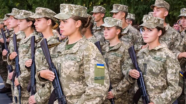В Украине сделали военнообязанными женщин сотен гражданских профессий. Фото: Минобороны