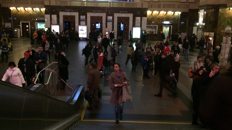 Работники вокзала говорят, что раньше в часы-пик на вокзале было значительно больше людей, Анастасия Рафал, 
