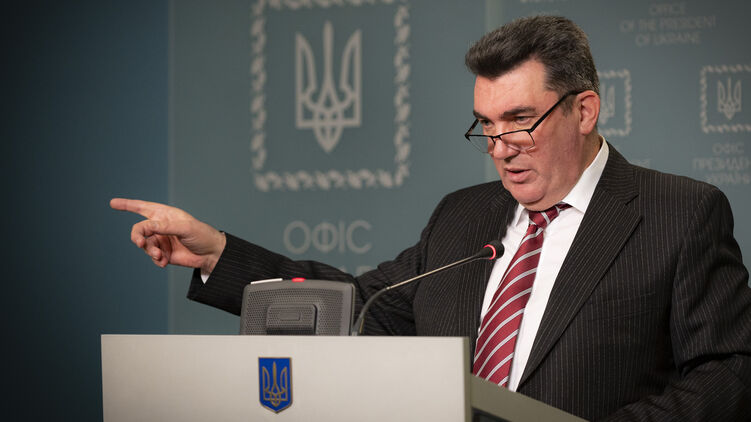 Алексей Данилов дал интервью, в котором раскритиковал Минские соглашения. Фото СНБО