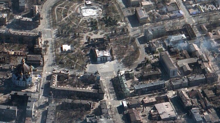 Спутниковые фото разрушенного Мариуполя