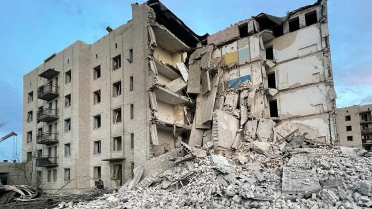 Разрушенный дом в Часов Яре Донецкой области
