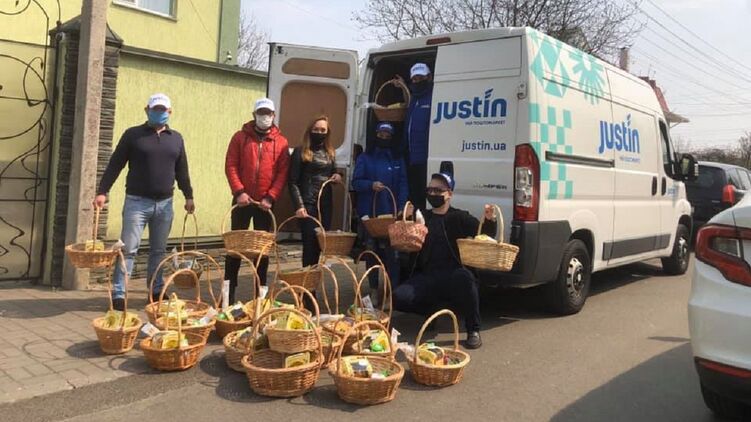 В Украине назревает скандал вокруг службы доставки Justin, фото: Facebook