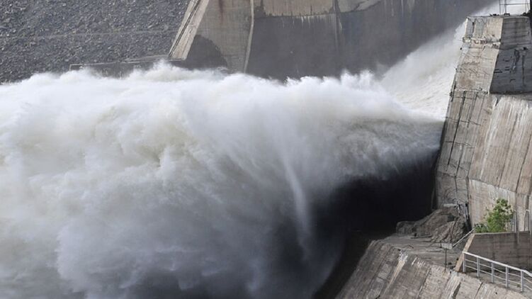 В Украине обсуждают последствия возможных ударов по дамбам ГЭС на Днепре
