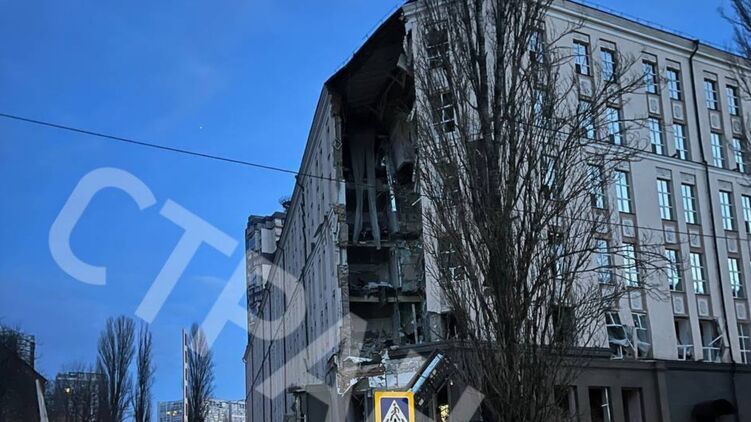 Удар по гостинице в Печерском районе Киева