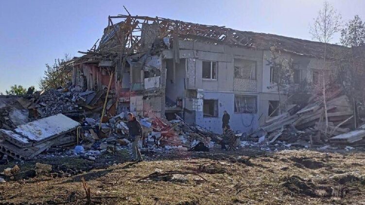 Під Дніпром після вибуху обвалився житловий будинок. Фото: ОВА