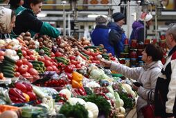 "Все пытаются заработать"