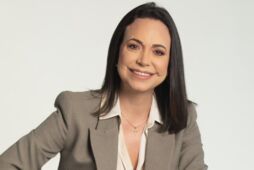 Премия для "ведьмы"