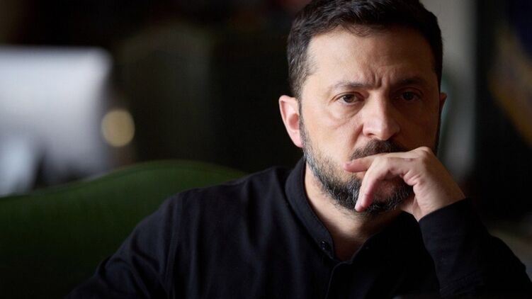 Владимир Зеленский размышляет о руководителе Офиса президента. Фото: president.gov.ua