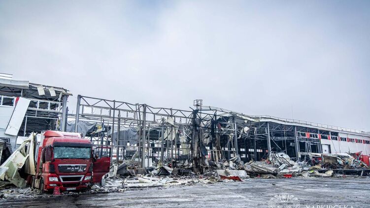 Разрушенный под Харьковом терминал 