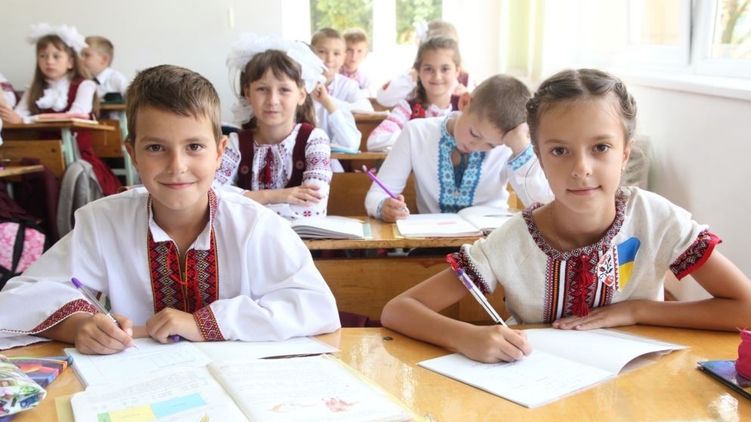 Учат в школе, учат в школе, учат в школе, http://nus.org.ua/nova-ukrayinska-shkola-vyklyky-spodivannya/