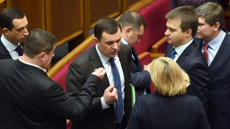 Народный депутат Валерий Пацкан (БПП, в центре) остановился в шаге от должности главы Счетной палаты, facebook.com/BlokPetraPoroshenka