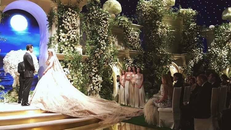 Бракосочетание Лолиты и Гаспара состоялось в Dolby Theatre (Лос-Анджелес), фото: instagram.com
