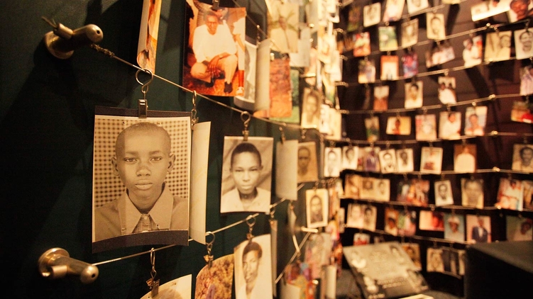 В музее геноцида в Руанде выставлены фото тысяч погибших людей. В том числе и детей, Фото: valentinazhytnyk