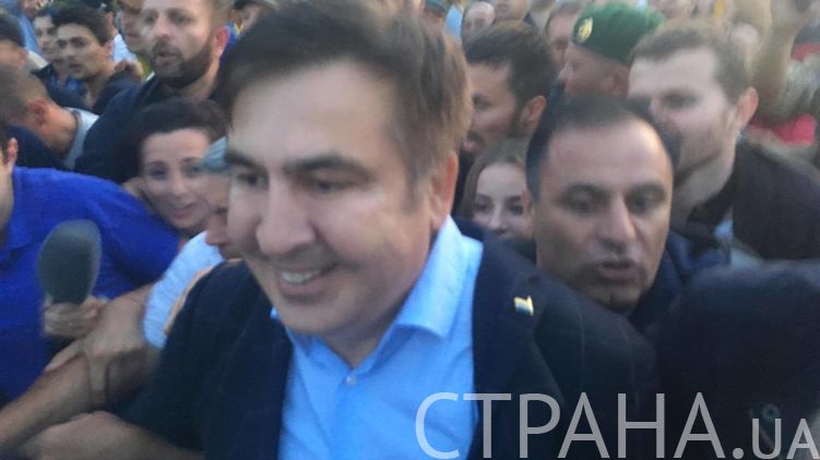 Михаил Саакашвили прорывается через границу Украины