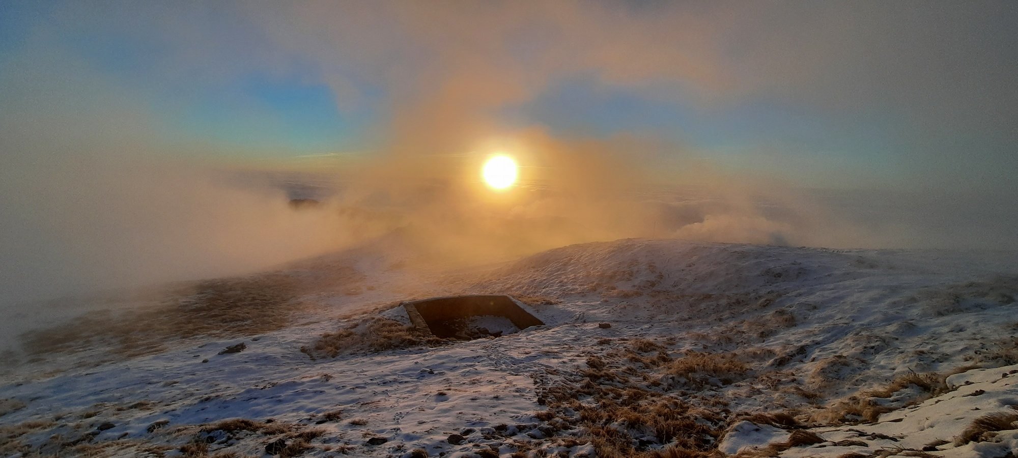 Гора Поп Иван уже неделю удерживает мороз. Фото: ФБ