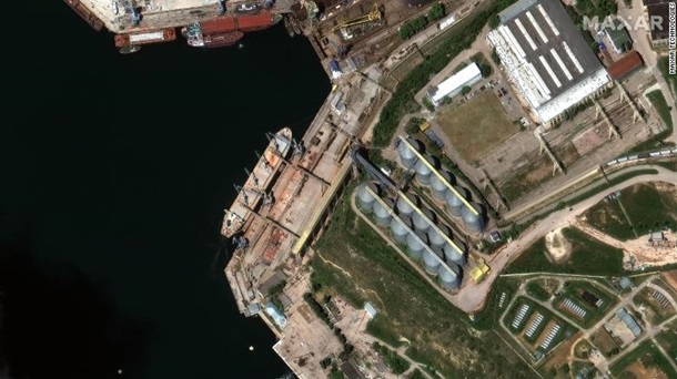 Россия ворует украинское зерно кораблями
